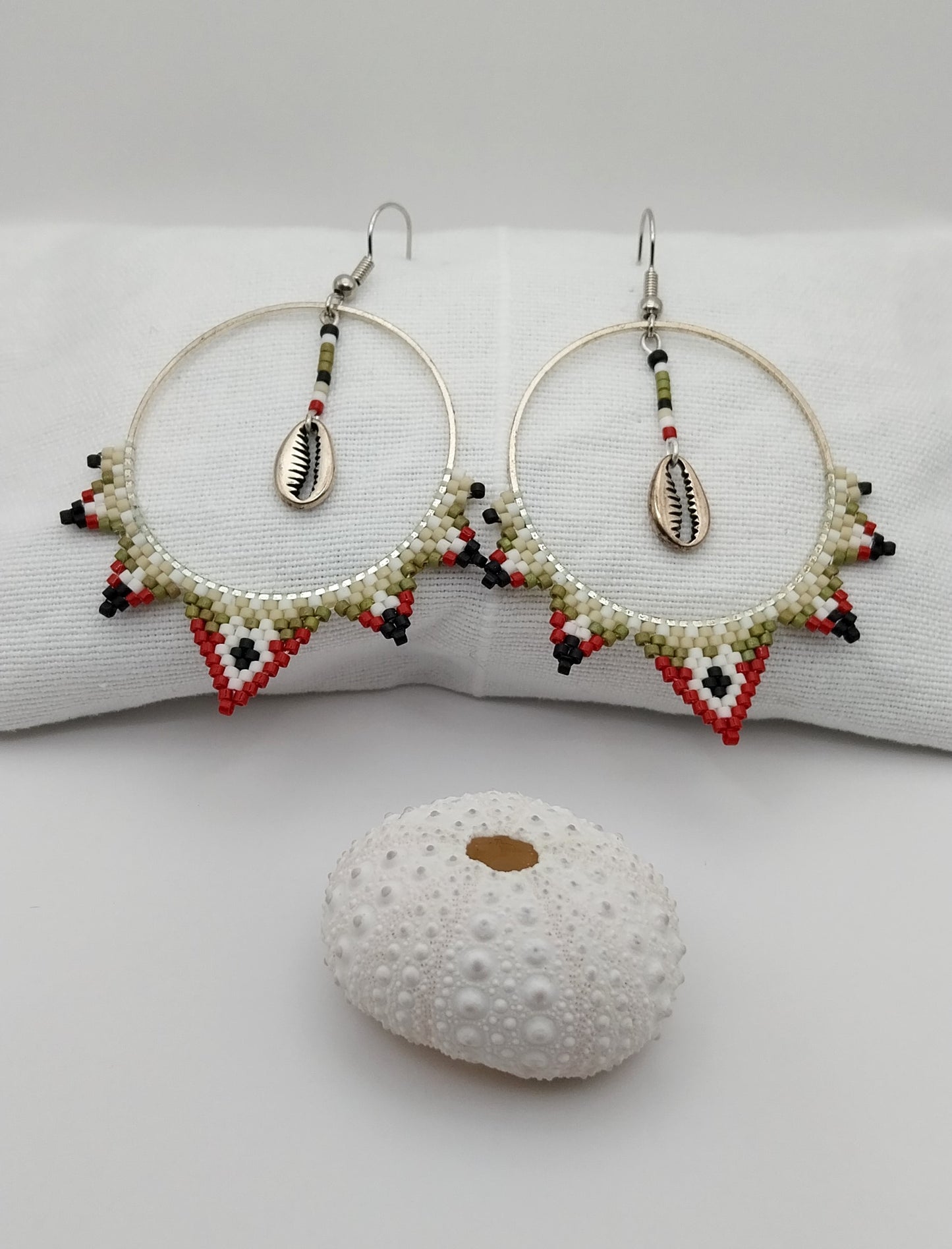 Boucles d'oreilles coquillage en perles de verre