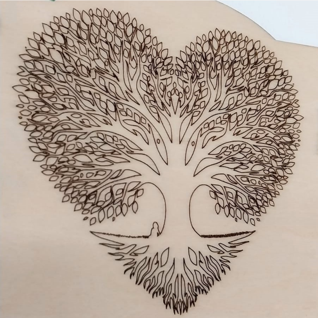 Calendrier bois gravé événements famille arbre de vie
