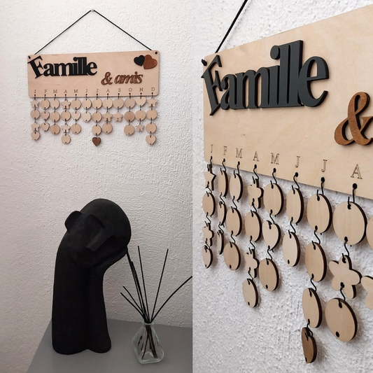 Calendrier bois gravé événements famille & amis