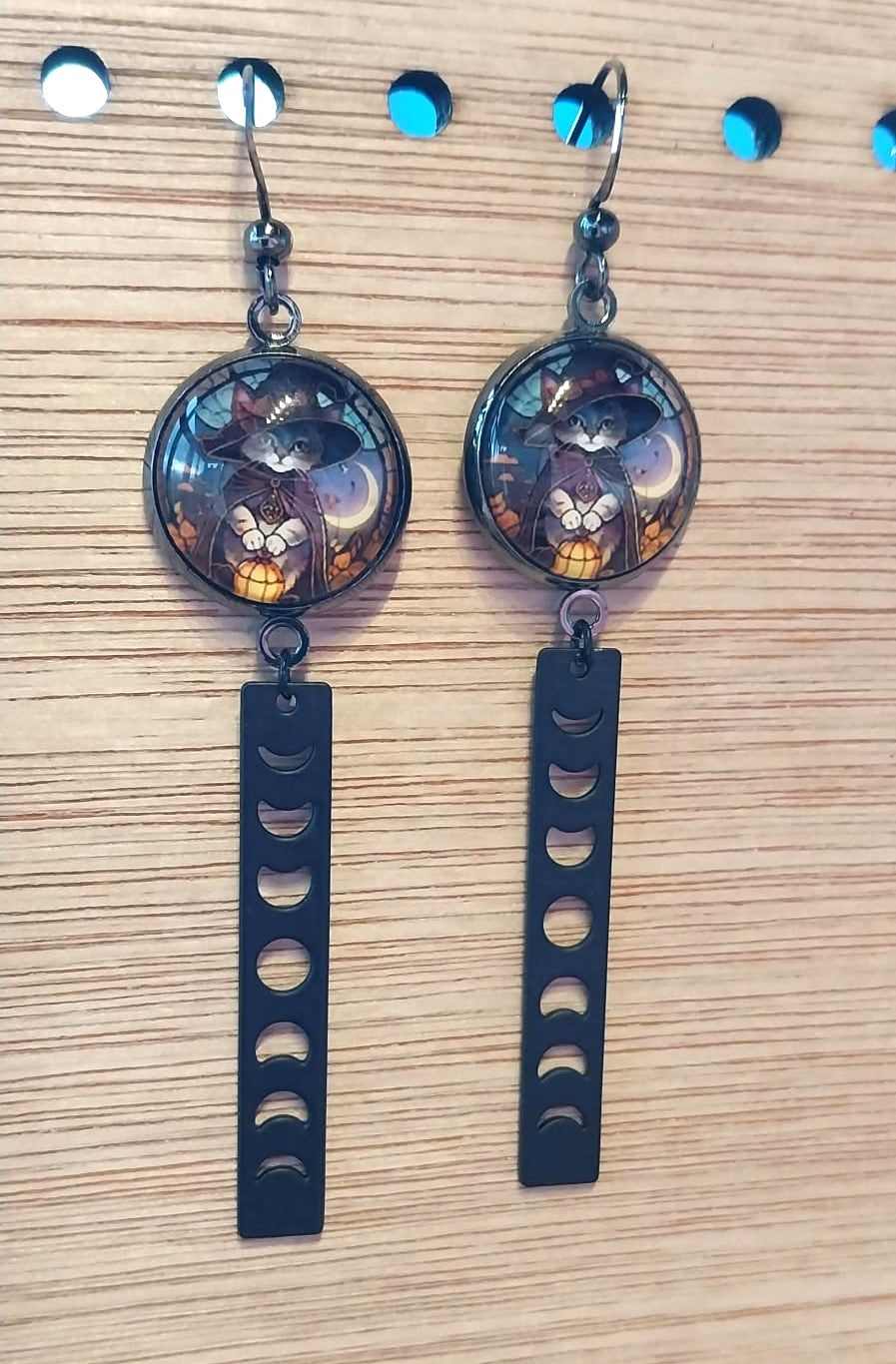 Boucles d'oreille chat mystique et breloque noir lune