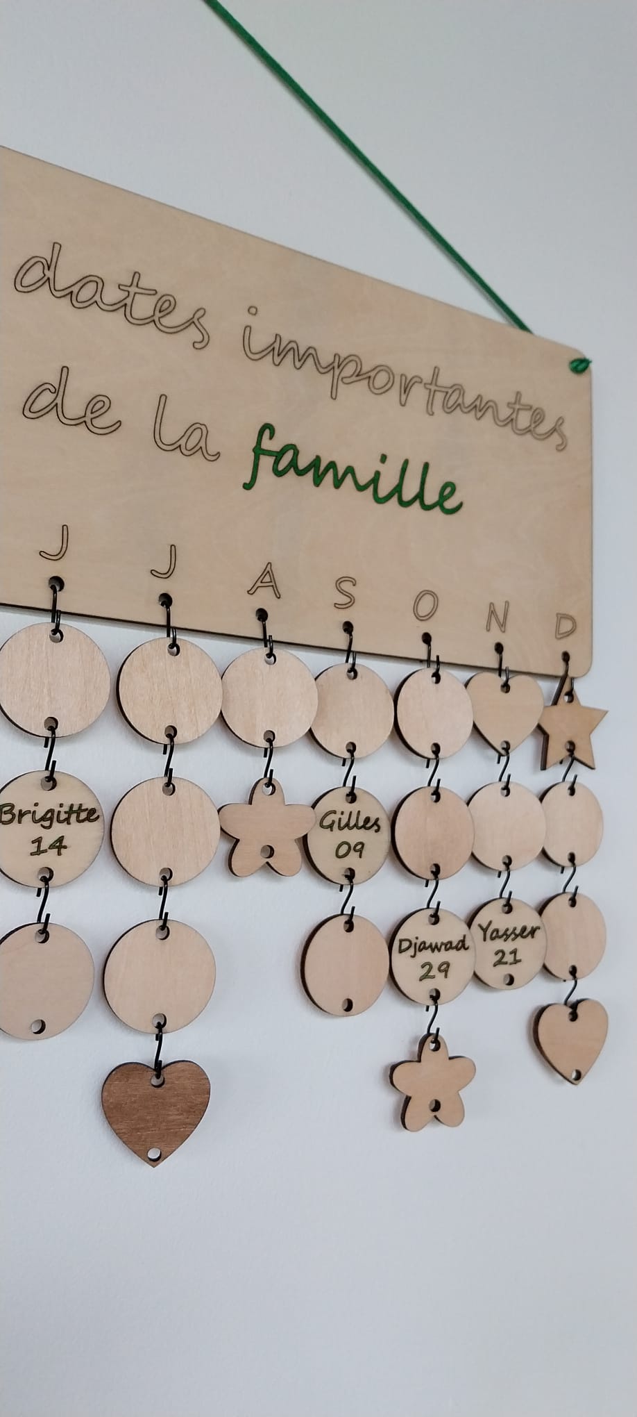 Calendrier bois gravé événements famille arbre de vie