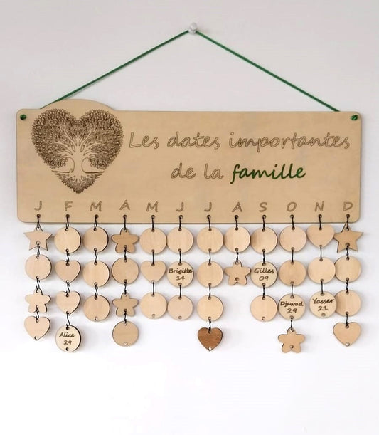 Calendrier bois gravé événements famille arbre de vie