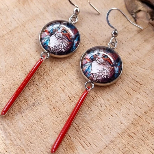 Boucles d'oreille chat pensif et breloque émail rouge