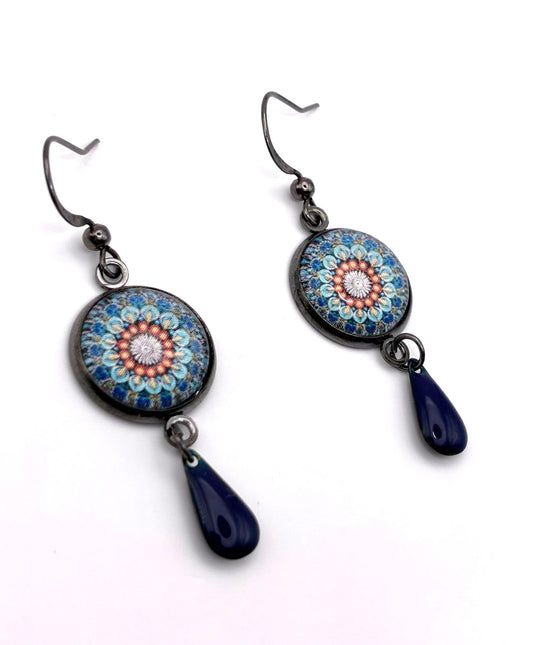 Boucles d’oreilles motif mandala multicolore