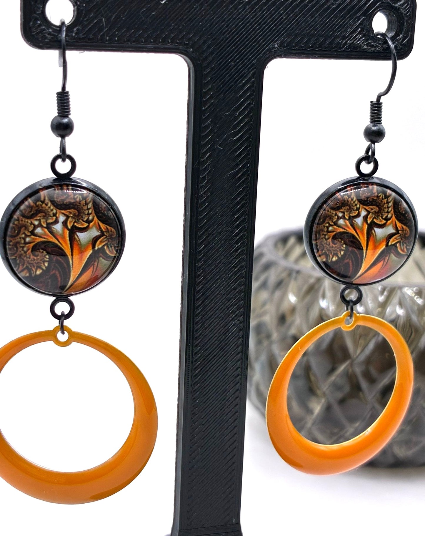 Boucles d’oreilles motif psychédélique. Orangé.